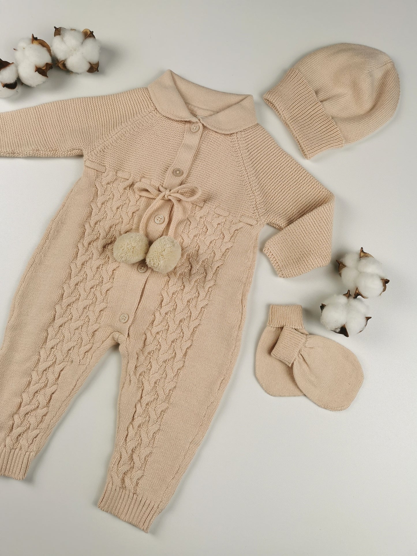 Newbornset Bommel Beige